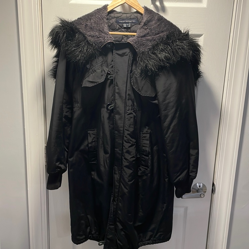 French connection faux fur sz.4 coat